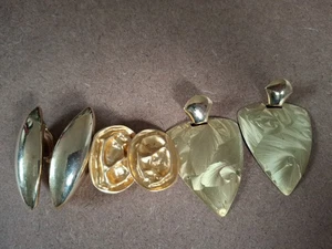 Lote Pendientes Retro Tono Dorado Brutalista Modernista Años 80 Negritos 2 Clip/1 Perforado - Imagen 1 de 11