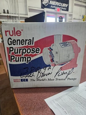 Bomba de uso general ITT Rule modelo 17A / 3800 GPH / 14380 LPH 12V Foto 1 de 4