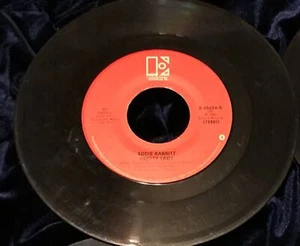 Eddie Rabbit ~ Pretty Lady / Driving My Life Away '80 Elektra 45 RPM ~ Rock Vtg. - Imagen 1 de 1