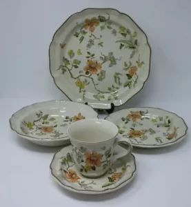 Mikasa Heritage Olde Tapestry 5 piece place setting-excellent condition - Picture 1 of 5