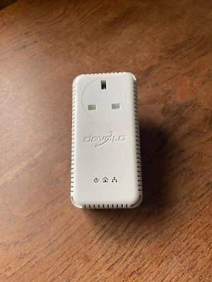 Devolo dlan 200 AV Plus Powerline WLAN Adapter - Bild 1 von 4