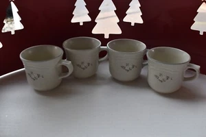 Vintage Pfaltzgraff "HEIRLOOM" Stoneware Set of 4 Coffee Mugs Discontinued Piece - Picture 1 of 9