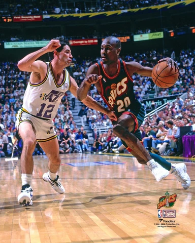 Gary Payton Supersonics UnSigned Hardwood Classic Blow Past John Stockton Photo Cover