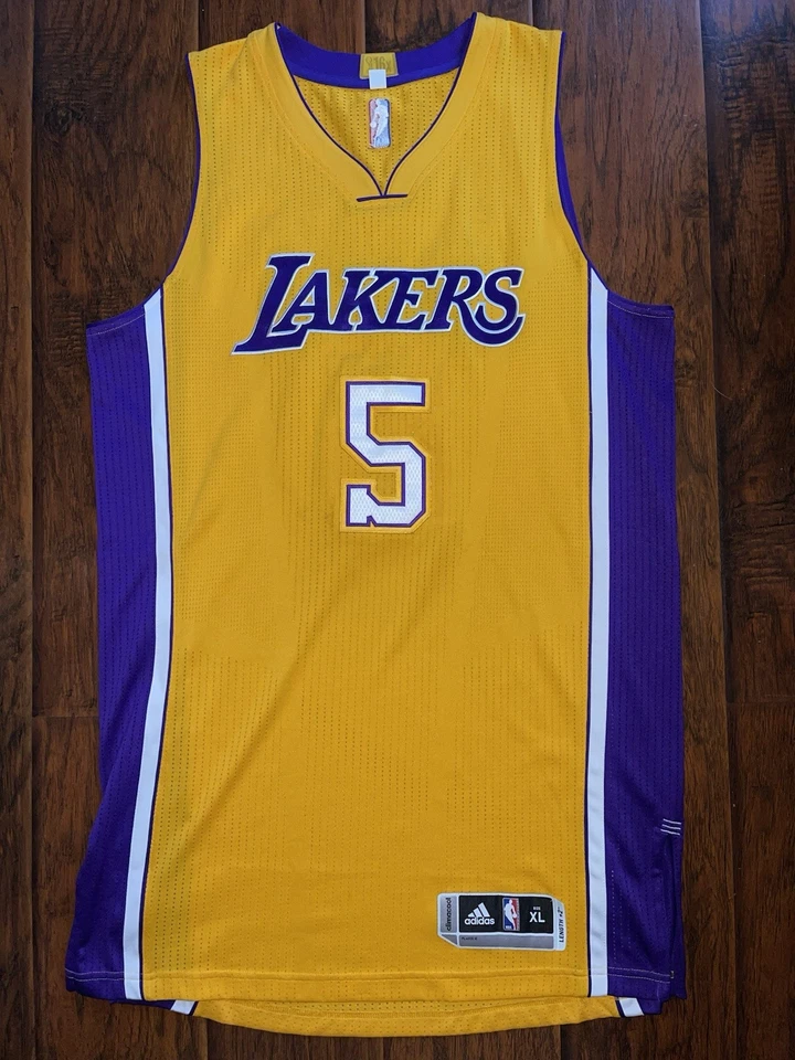 Camiseta deportiva de Carlos Boozer Lakers Rev 30 autografiada sin certificado de autenticidad 2014-2015 Foto 1 de 4