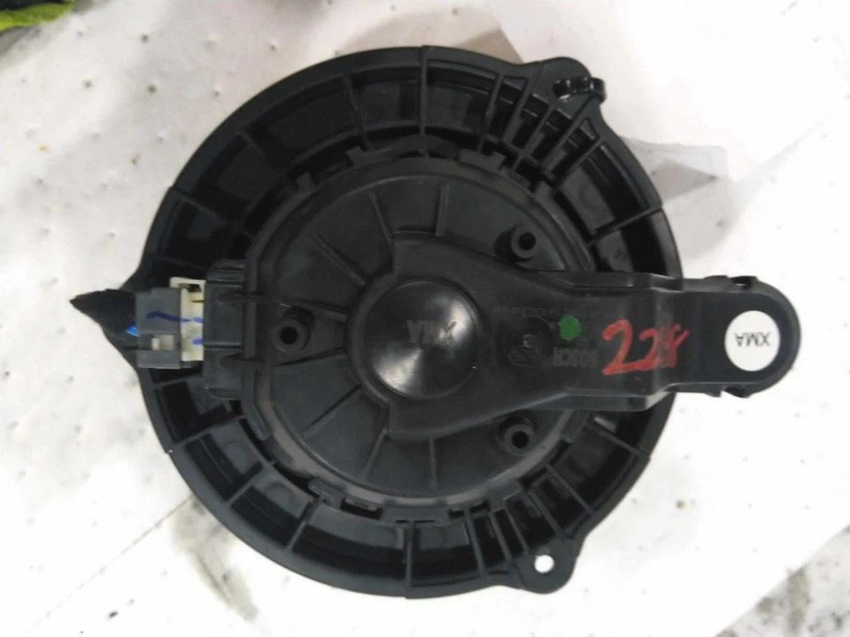 2020 KIA SORENTO HVAC Blower Motor OEM 971131U000 62K Miles White - Image 1 of 3