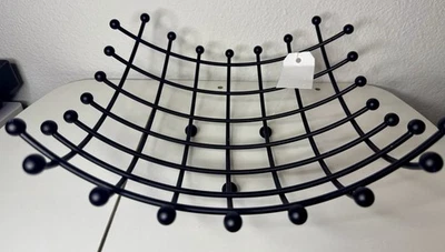 Modern Black Metal Wavy Wire Fruit Bowl / Decorative Centerpiece Dish - Image 1 of 4