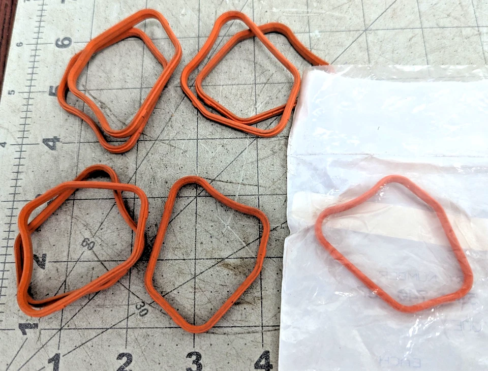 Junta de carcasa termostato OEM BMW E36 serie 3 NUEVA 323i 325i M3 11531740437 Foto 1 de 4