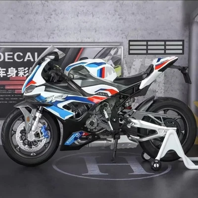 1/9 M1000RR S1000RR Alloy Racing Motorcycle Simulation Metal Motorcycle Model - Image 1 of 4