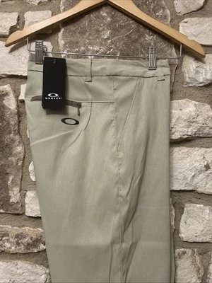 Pantalones de golf Oakley Terrain Perf para hombre plateados Saige/blanco brezo 28x32 nuevos con etiquetas Foto 1 de 4