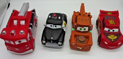 Disney Pixar Cars Lightning McQueen Tow Mater Rojo Sheriff Mercurio Juego de Juguete de Goma Foto 1 de 4