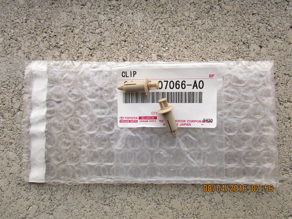 95 - 99 TOYOTA AVALON SET OF 2 INTERIOR DOOR PANEL TRIM BOARD CLIP NEW - Image 1 of 3