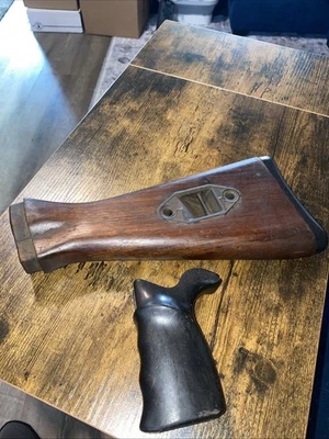 🔥🔥🔥🔥HK GERMAN WOOD STOCK  HARD TO FIND !!!  ORIGINAL CONDITION  🔥🔥🔥🔥 - Image 1 of 4