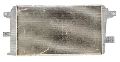 2001 2005 Chevrolet Silverado 2500 OEM Radiator Long Bed 6.6L Automatic 4wd - Image 1 of 4