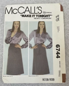 Vtg McCalls 6744 Women's Wrap Skirt Small Make it Tonight Miss Wear it Tomorrow - Picture 1 of 2