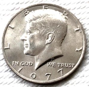 1977 Kennedy Half Dollar No Mint Mark 50 Cents Clean U.S. Coin - Picture 1 of 2