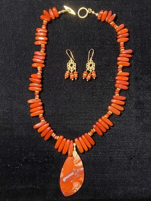 Collar y pendientes de jaspe rojo Foto 1 de 4