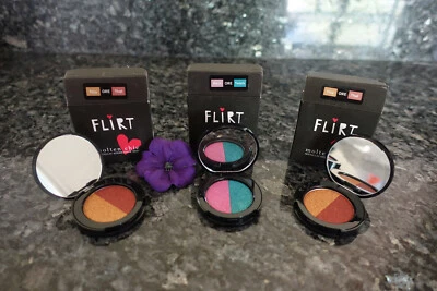 Sombra de ojos Flirt fundida chic metálica dúo selecciona tu tono nueva en caja Foto 1 de 3