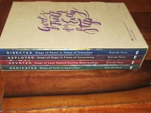 Journey Of A Military Wife 4 Book Box Set Brenda Pace American Bible Society - Imagen 1 de 3