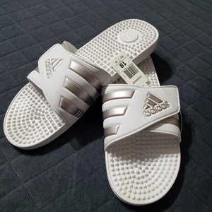 NUEVO CON ETIQUETAS ADIDAS Sandalia Adissage Slides Para Hombre Adulto, Blanco/Plateado Talla 18 - Imagen 1 de 9