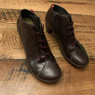 Camper Booties Boots Women's Size 11 EU41 Brown Leather Heels for Beginners - image 1 of 4