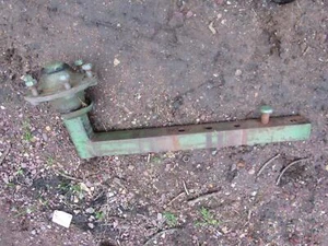 JOHN DEERE 1350 1450 MOLDBOARD PLOW GAUGE WHEEL ASSEMBLY A17277 HUB - Picture 1 of 5