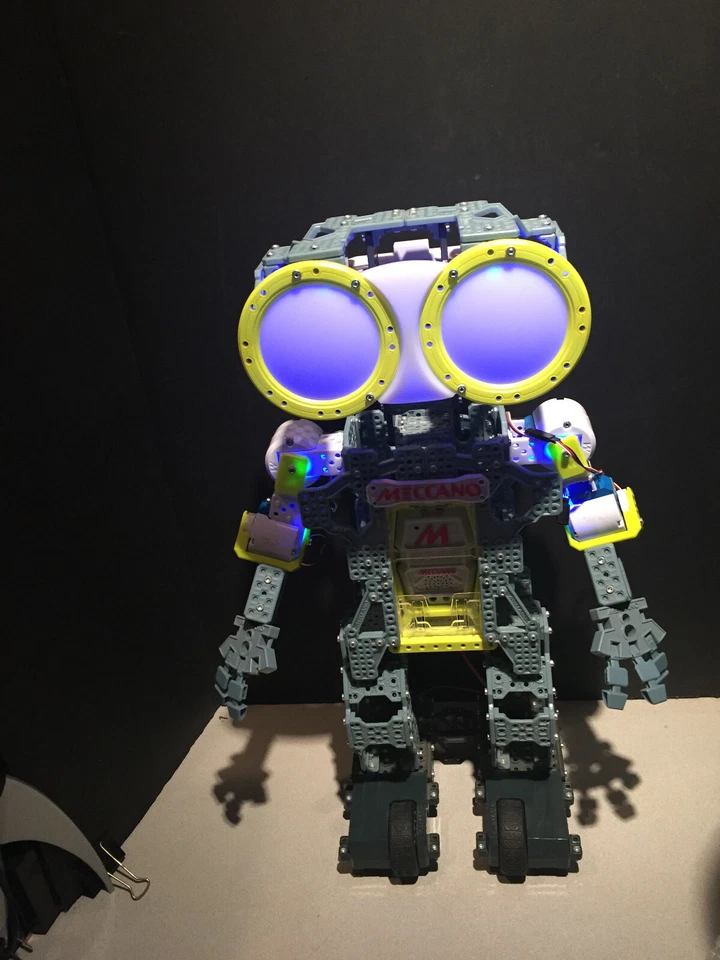 Nice! Meccano Erector Mechanoid G15 Your Own Personal Interactive Robot! - Image 1 of 4