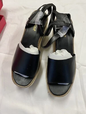 Sandalia de cuña Shoedazzle para mujer Emilija plataforma negra 10 Foto 1 de 4