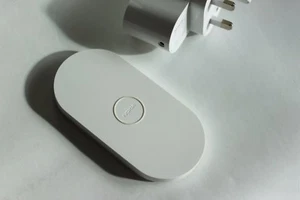 Nokia DT-900 Universal Wireless Qi Charging Plate White - Picture 1 of 3