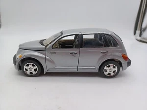 Saico 1:24 Silver PT Cruiser Diecast Car. - Picture 1 of 6