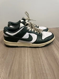 Nike donna Dunk Low vintage verde DQ8580-100 taglia 8,5 - Foto 1 di 6