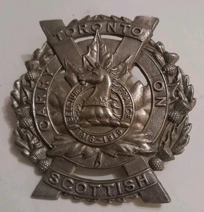 WW2 Wartime Canadian White Metal Glengarry Badge Toronto Scottish Carry On  - Picture 1 of 3