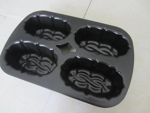 NORDIC WARE Nudo Celta Bundt Mini 4 Panes Hornear Aluminio Fundido 8 Tazas Molde - Imagen 1 de 3