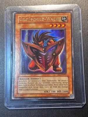 Yu-Gi-Oh! Großschild-Wache DB1 Ultra Rare Near Mint Oldschool - Bild 1 von 4