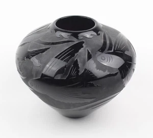 Correia Glass Black Flying Beta Fish Vase 2004 Limited Edition VE8568 37 of 500 - Picture 1 of 12