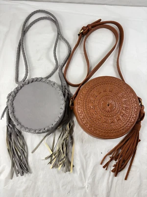 Bandolera tejida circular a nivel de calle Foto 1 de 4