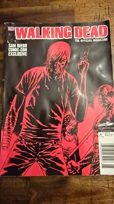 The Walking Dead Official Magazine Issue #5 Sept /Oct 2013, - Image 1 of 3