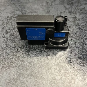 Air Logic Pressure Switch F-5100-15 - Picture 1 of 4