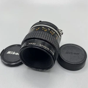 Objetivo Nikon Micro NIKKOR 55mm f/2.8 Ai-S con dos tapas - Imagen 1 de 15
