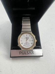 RARE VINTAGE GENTS PULSAR CHRONOGRAPH QUARTZ WRISTWATCH - V601-0030 - Picture 1 of 12
