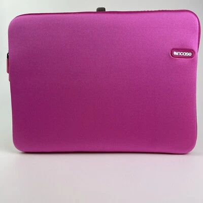 Capa de neoprene para laptop Incase safira rosa - Imagem 1 de 4