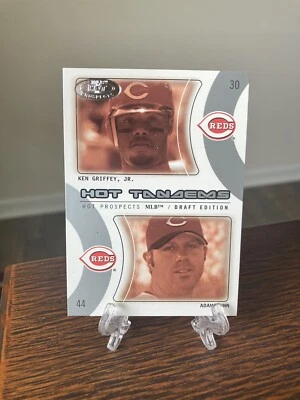 Fleer Hot Prospects 2004 edición draft tándems Ken Griffey Jr Adam Dunn #3HT HOF Foto 1 de 2