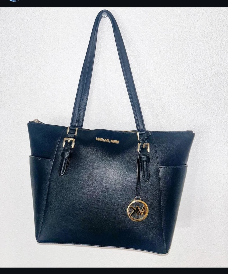 Michael Kors large black leather bag - Image 1 of 1