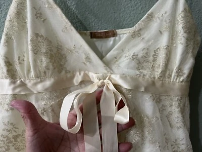 TOP BABYDOLL FOREVER 21 SEXY ESPAGUETE MARFIM RENDA OURO FLOCO VERÃO CLUBE FESTA M - Imagem 1 de 4