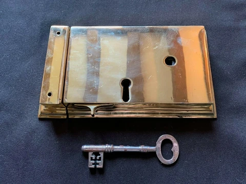 One Reclaimed Antique Brass Regency Lock With Matching Key & Keep (EB202) Cover