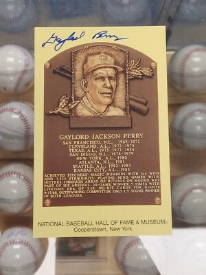 Gaylord Perry Signed Autographed Gold Hall of Fame Plaque HOF Postcard Card JSA - Image 1 of 4