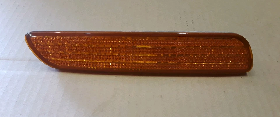 Luz marcadora lateral parachoques delantero derecho pasajero Volvo S40 2002 2003 G117 Foto 1 de 3