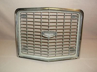 Mercury Montego GT MX 1972 parrilla central Brougham, buen estado Foto 1 de 4