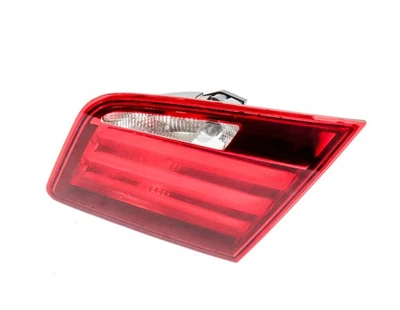 11-13 BMW 528i 535i 550i M5 (F10) LÂMPADA TRASEIRA DIREITA INTERNA DO PORTA-MALAS - Imagem 1 de 4