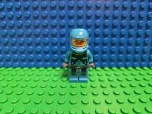LEGO Alien Defense Unit Soldier 1 Minifigure ADU Conquest 7050 ac001 CMF Lot HTF - Picture 1 of 5