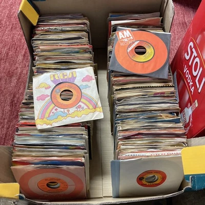 (50) Random Country 45rpm Records 🎼🎵🎶✨🇺🇸✨🌟🌠  - Image 1 of 4